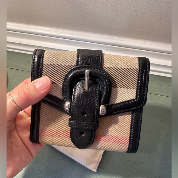 Burberry wallet - Picture 2 of 10